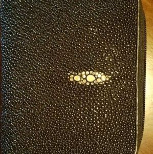 Infinity stingray convertible wallet